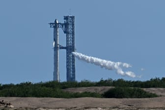 SpaceXs Megarakete "Starship" auf der Starbase in Boca Chica, Texas.