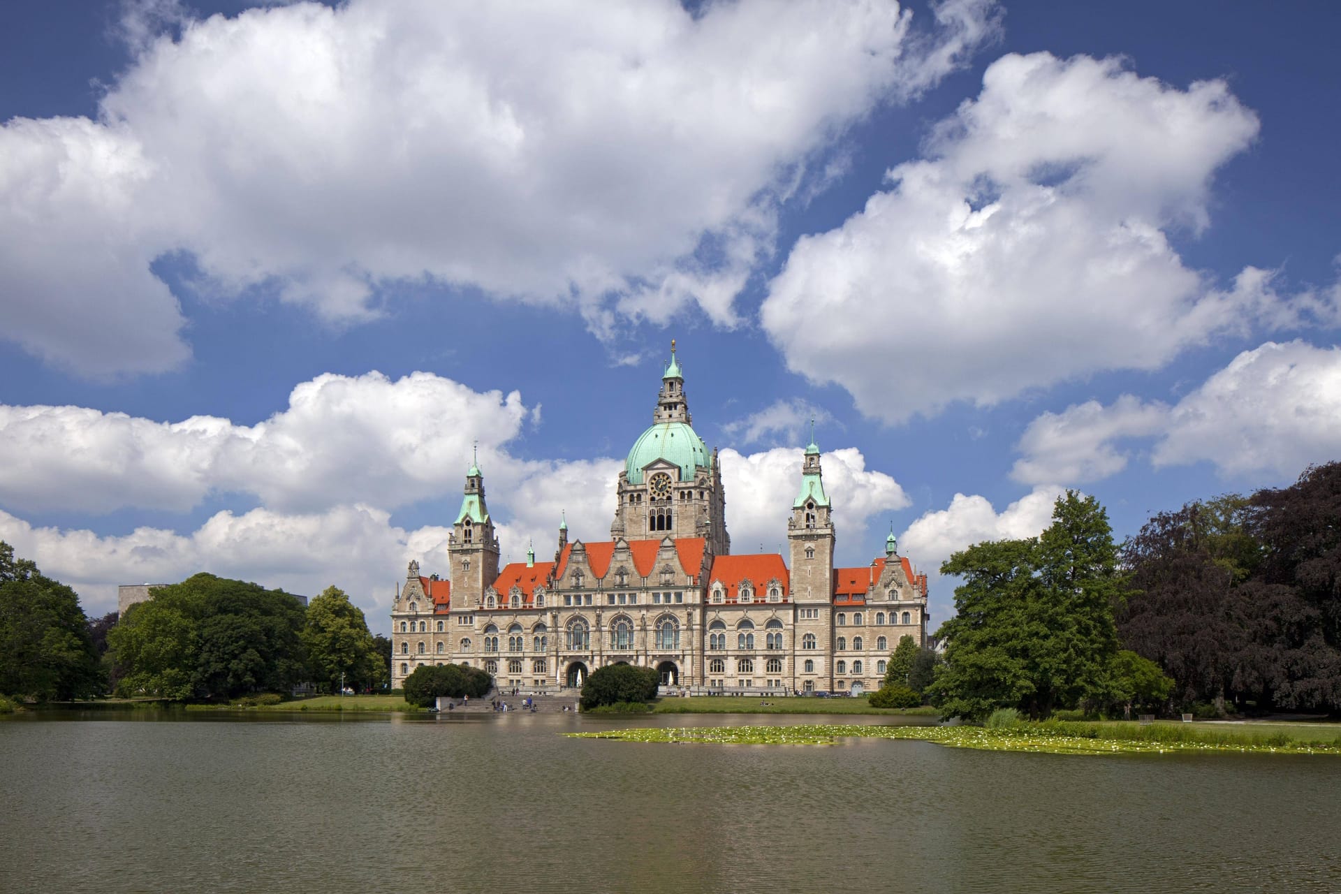 Das Neue Rathaus in Hannover: Hannover hat viele schöne Ecken zu bieten.