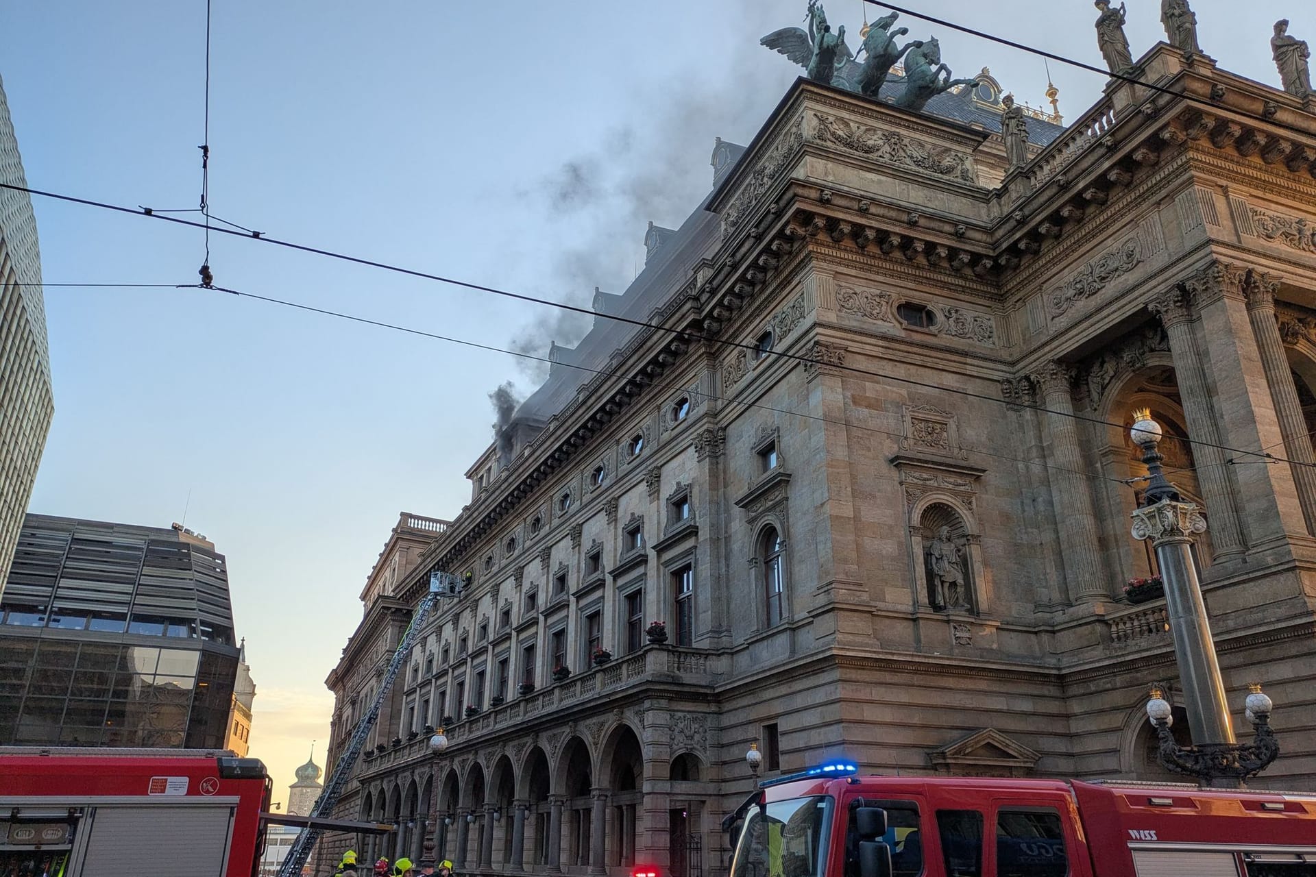 Brand im Nationaltheater in Prag