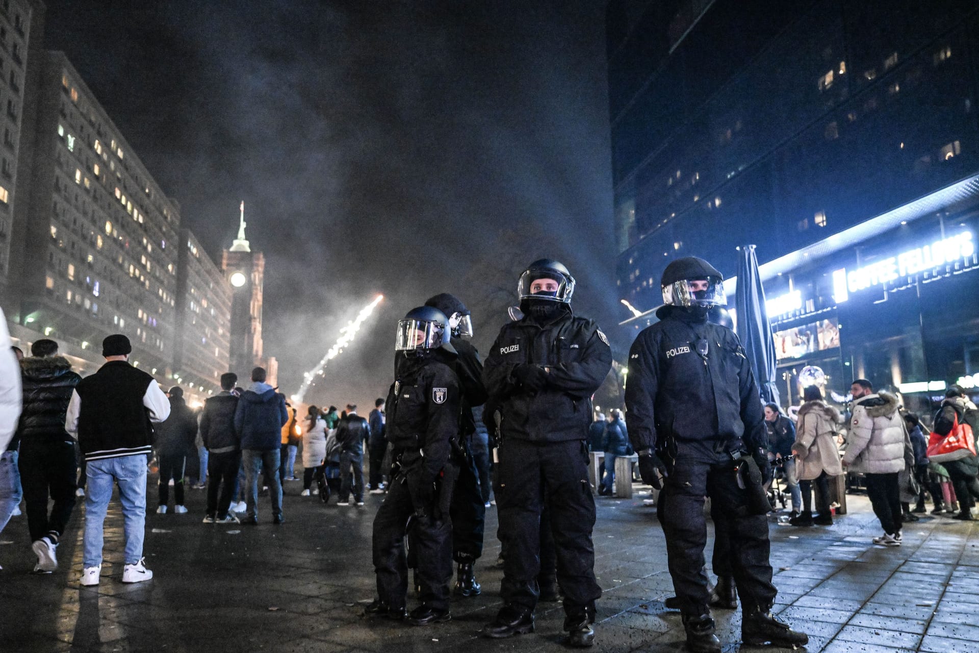 Die Polizei zum Jahreswechsel 2023/2024 (Archivbild): Berlin bereitet sich auf Silvester vor.