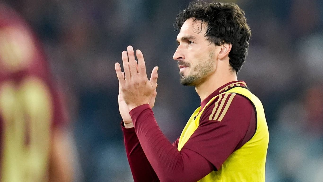 Mats Hummels: Der Weltmeister von 2014 ist in Rom aktuell nur Ersatzmann.