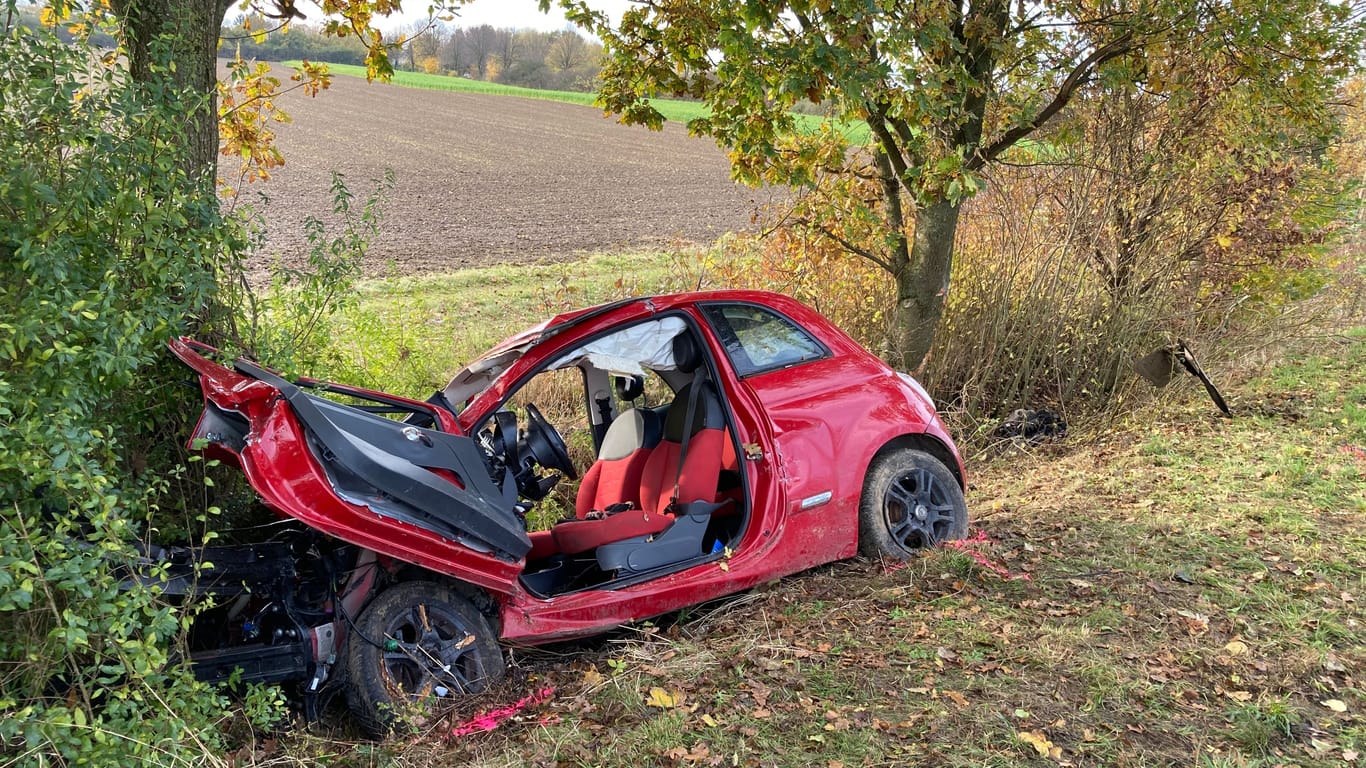 Die 43-jährige Alsdorferin war mit ihrem Auto von der Straße abgekommen