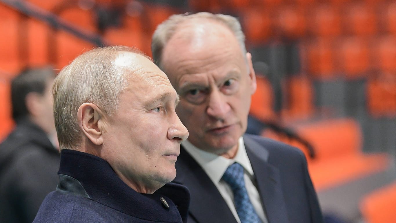 Nikolai Patruschew (rechts) und Wladimir Putin (links): Der Berater des russischen Präsidenten erwartet sich viel von der Trump-Präsidentschaft.