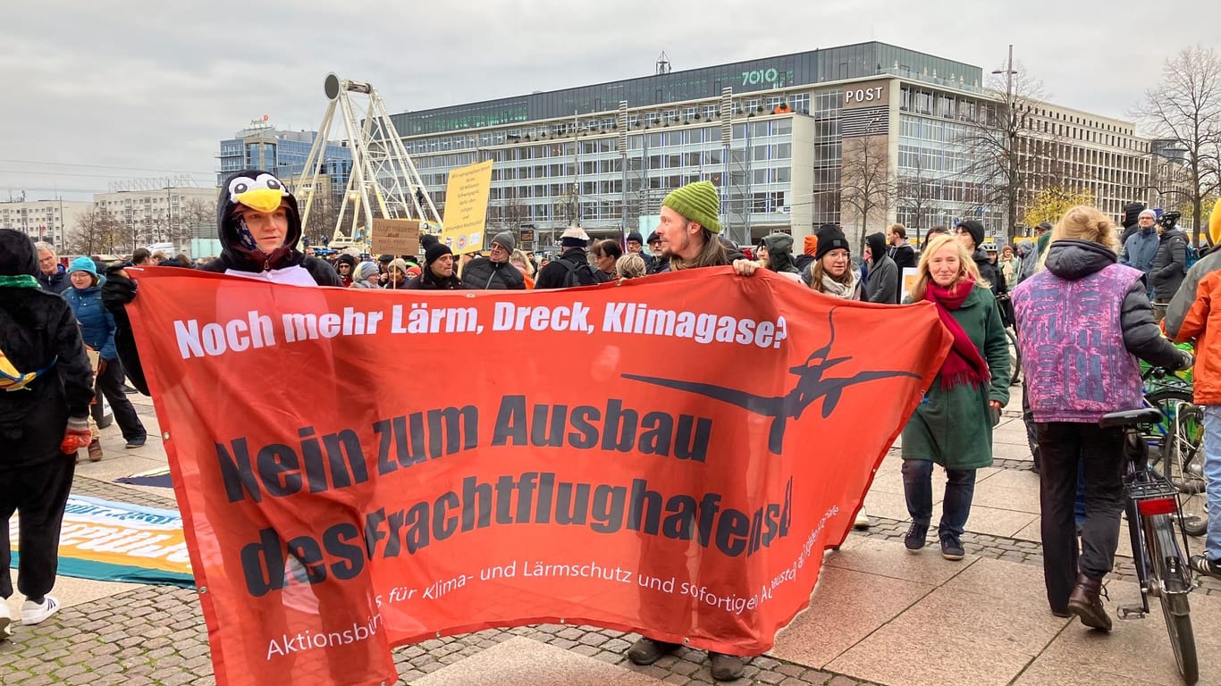 Protest gegen den Ausbau des Flughafens Leipzig/Halle