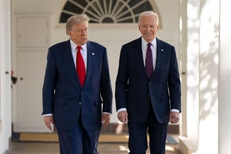 Donald Trump und Joe Biden im Weißen Haus: Die Ukraine-Frage wird immer brisanter.