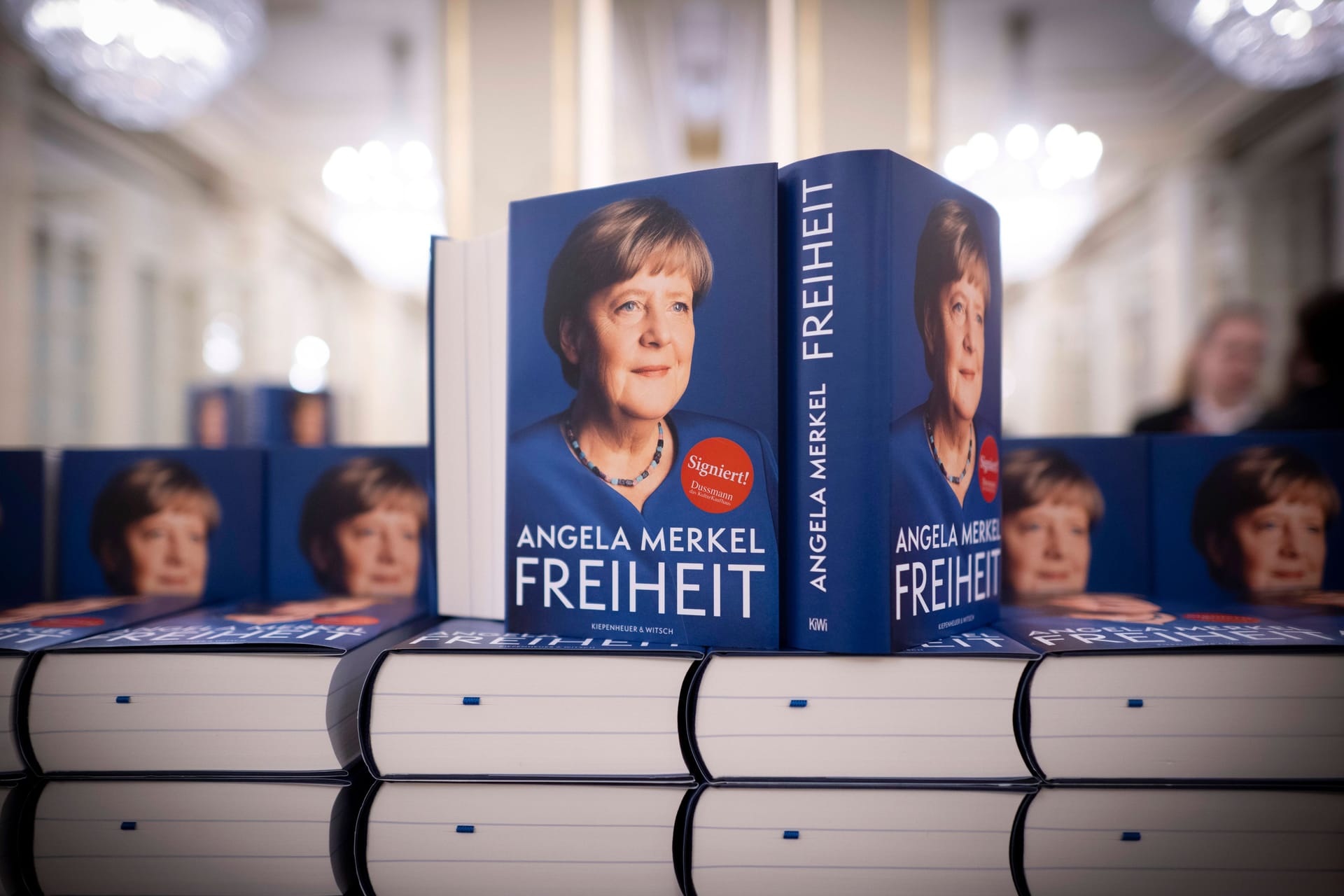 Angela Merkel Autobiografie Freiheit erschien am 26. November.