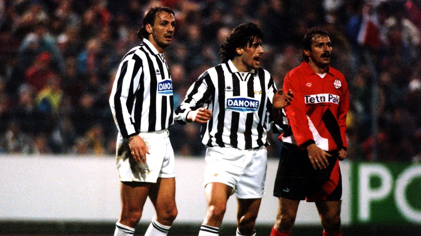 Jan Furtok (r.) im Uefa-Cup-Viertelfinale 1995 mit Eintracht Frankfurt gegen Juventus Turin.