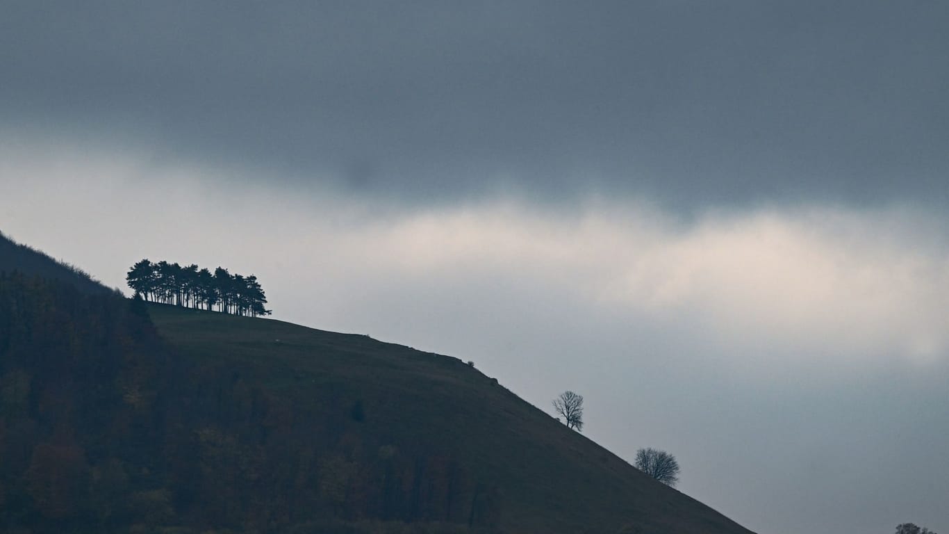 Herbstnebel an der Burg Teck