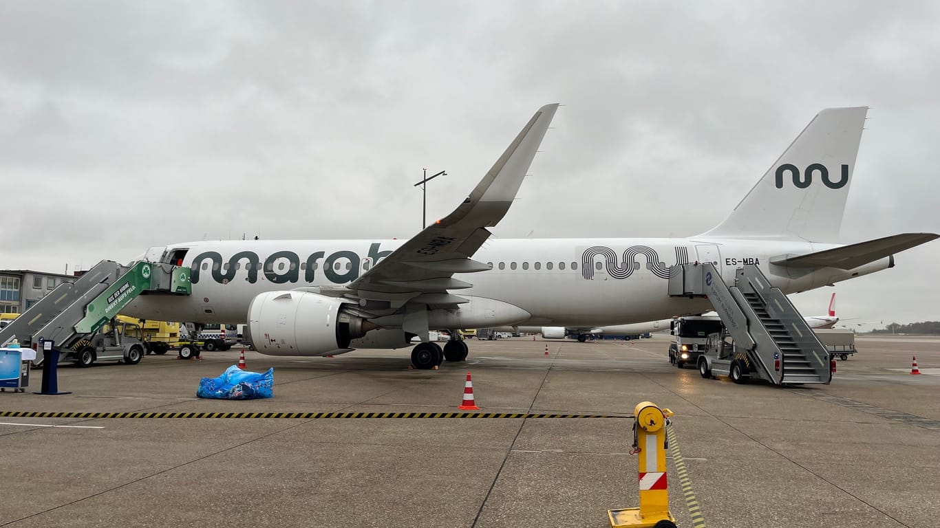 Ein Flugzeug der Marbu in Nürnberg: Namensgeber der Airline ist wie der Schwester Condor auch ein Vogel.