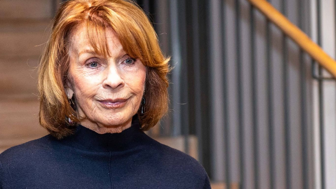 Senta Berger: Die Schauspielerin trauert um ihren Ehemann.