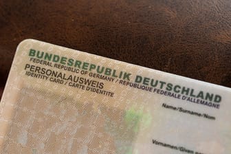 Keine Papierfotos mehr: Passbilder müssen künftig digital erstellt und übermittelt werden.