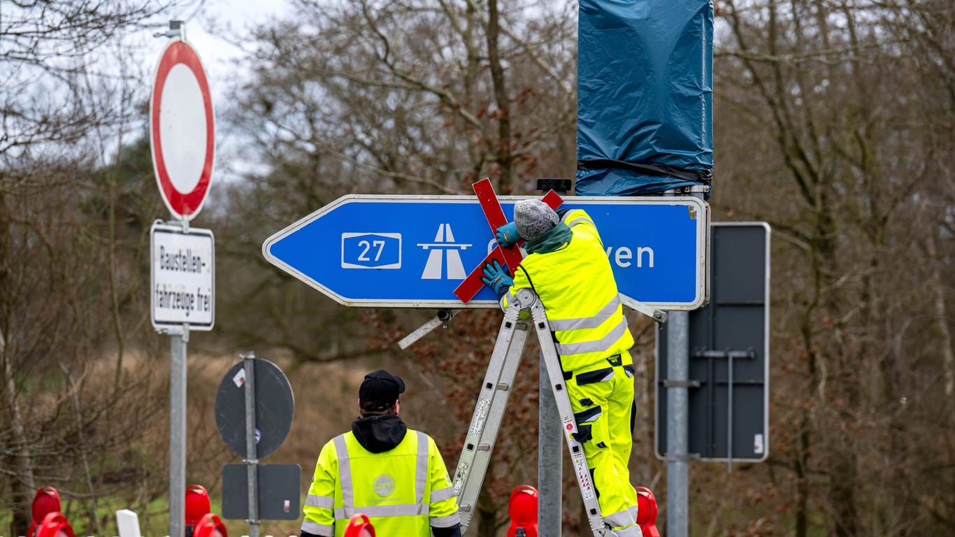 Bauarbeiten auf der A27 (Archivbild): Die Sperrung dauert vier Wochen lang.