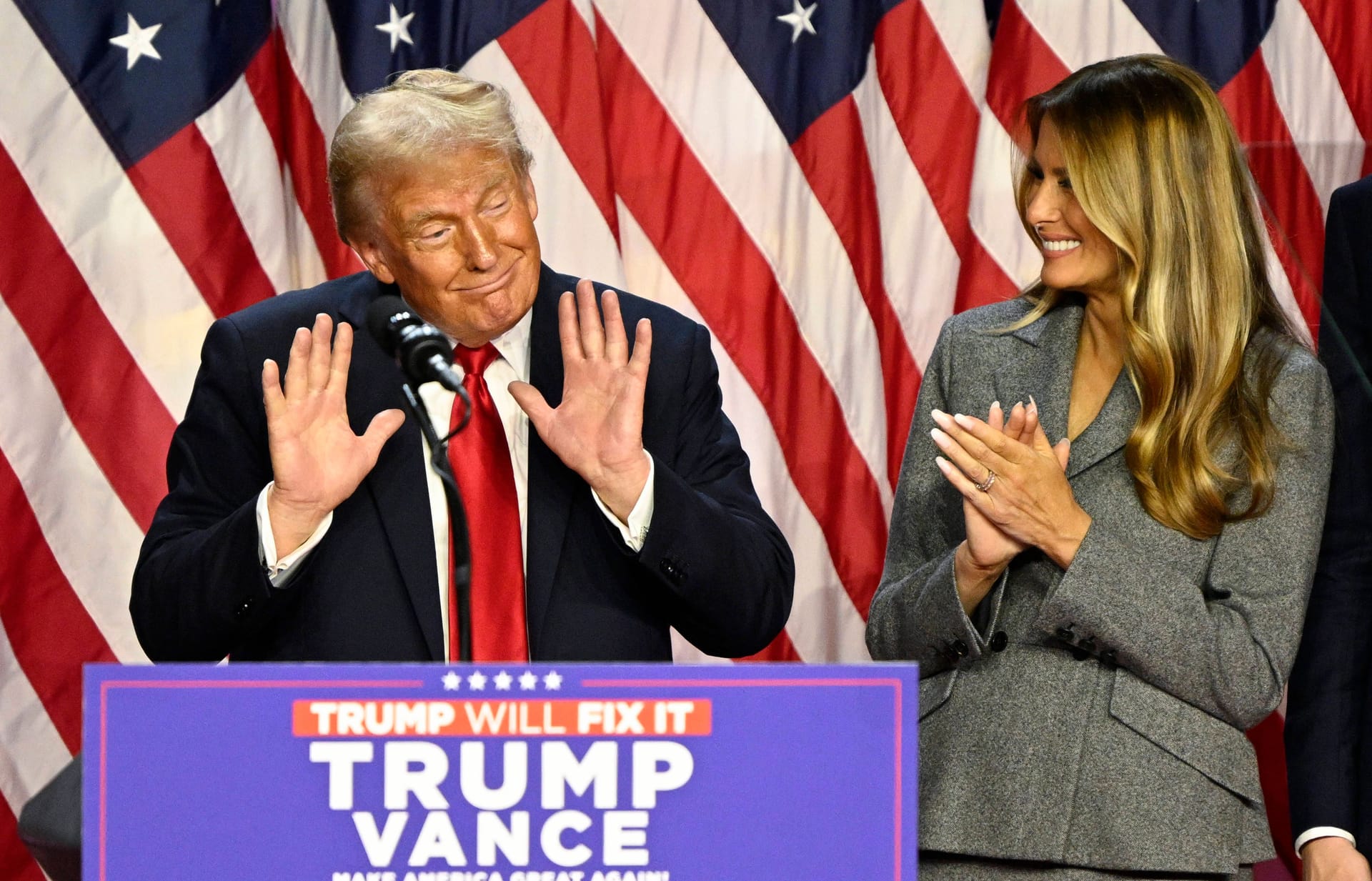 Donald Trump mit seiner Frau Melania bei der Wahlparty – gemeinsame Auftritte sind rar.