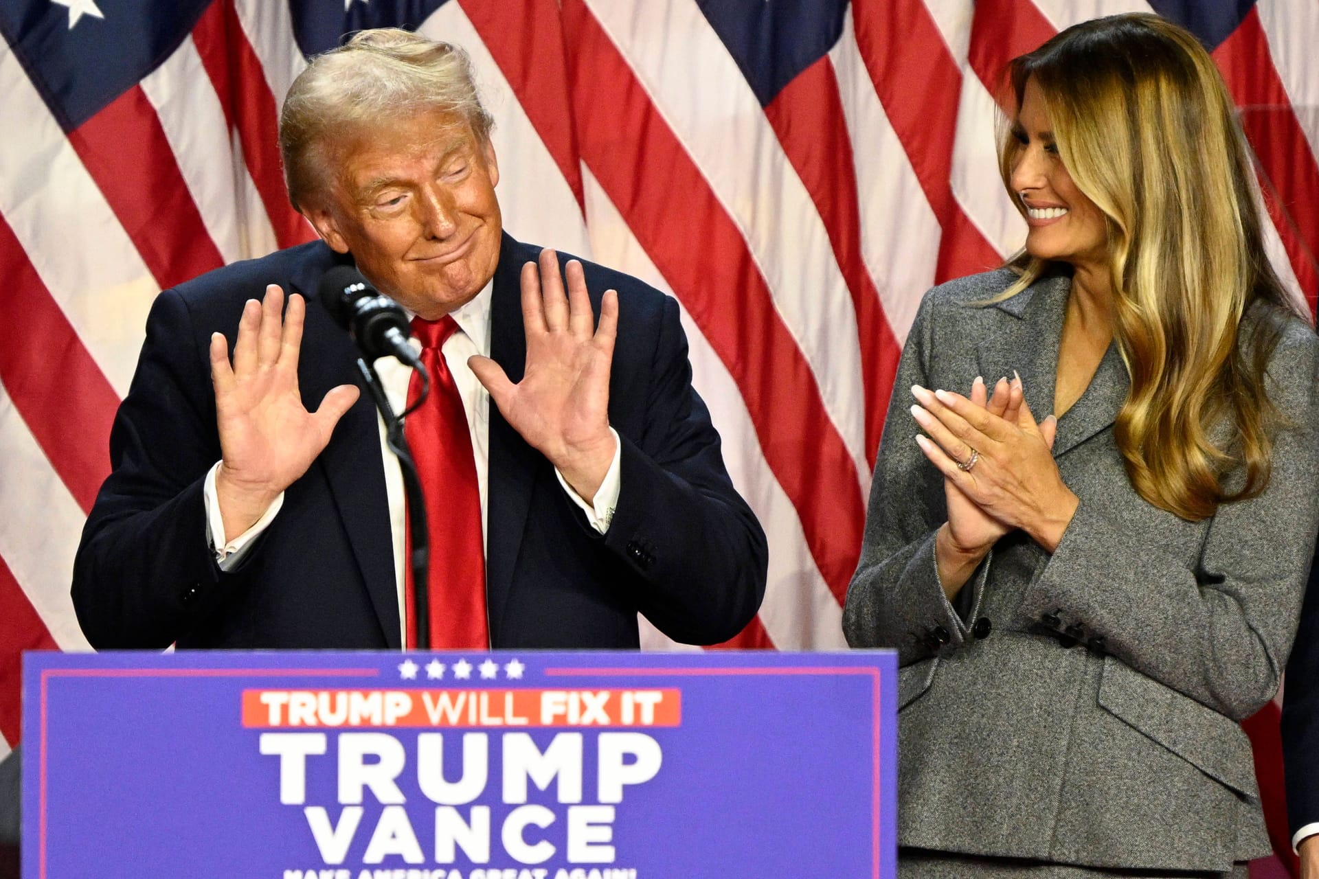 Donald Trump mit seiner Frau Melania bei der Wahlparty – gemeinsame Auftritte sind rar.