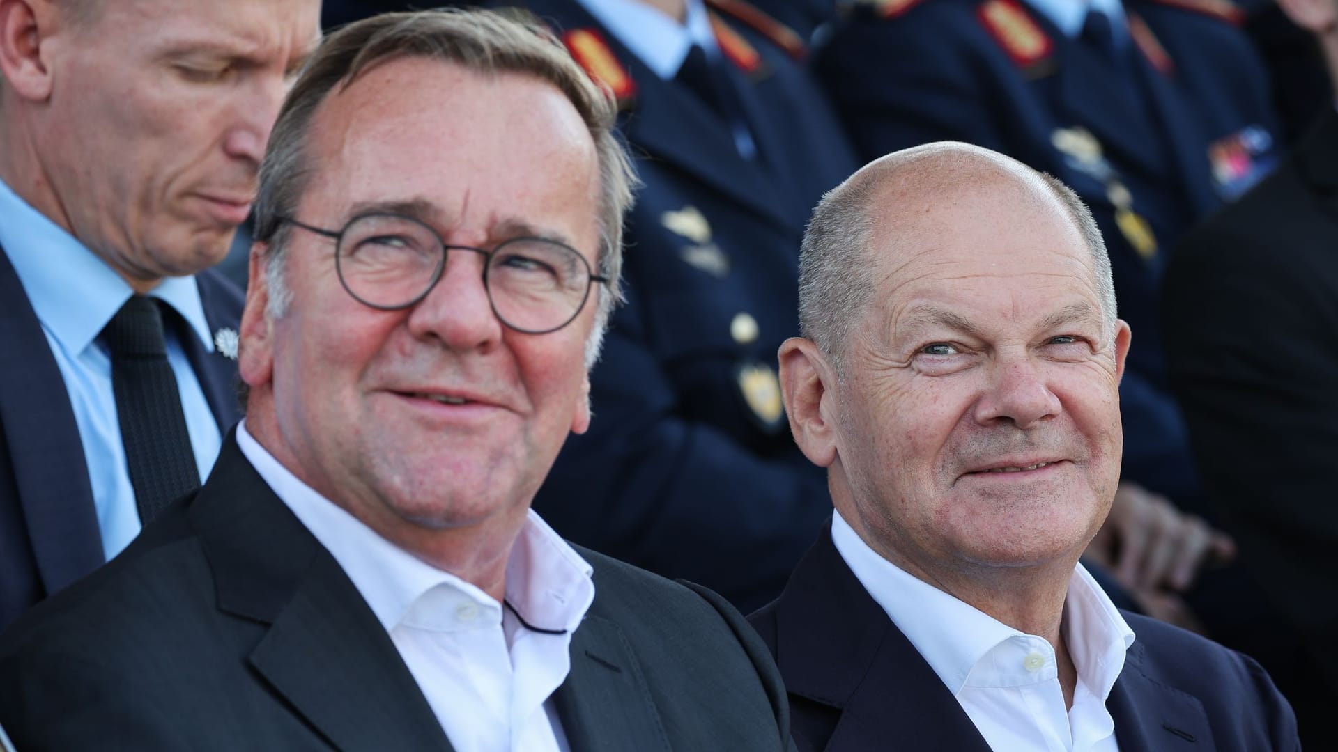 Bundeskanzler Scholz und Verteidigungsminister Boris Pistorius