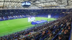 Heftige Kritik: Schalke-Boss von Mitgliedern attackiert