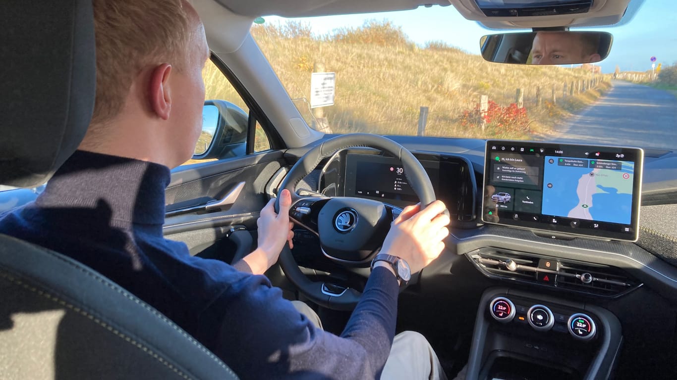 In Fahrt: Der Kodiaq auf dem Weg zum Strand.