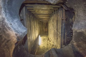 Tresorraum der Berliner Volksbank in Steglitz: 2013 brachen Unbekannte über einen selbstgebauten Tunnel in die Bank ein und erbeuteten Wertsachen im Millionenwert.