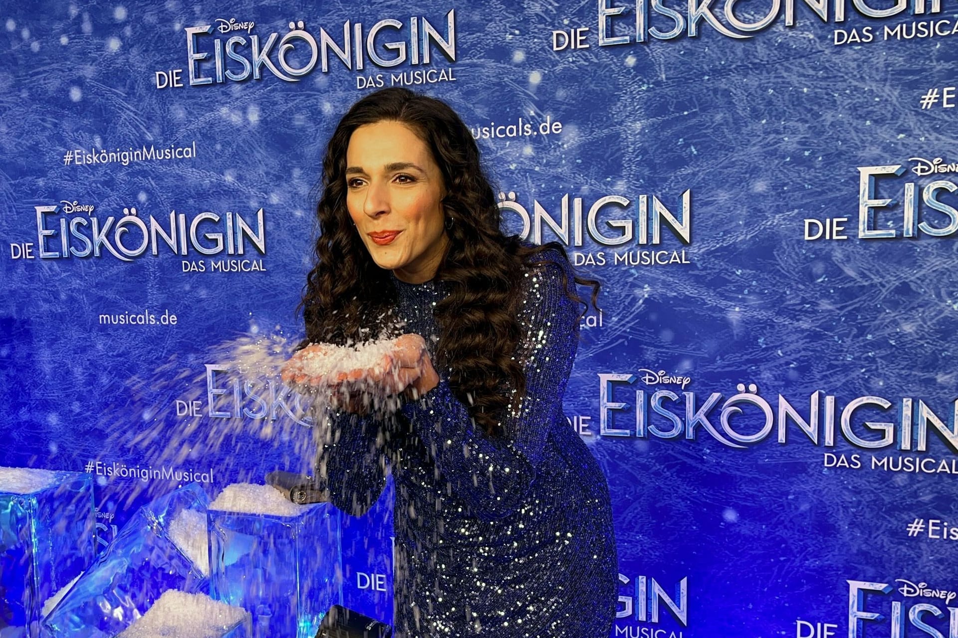 Sally Özcan bei der Premiere des Musicals „Die Eiskönigin“