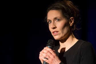 Christine Prayon: Die 50-Jährige war früher als "heute show"-Satirikerin bekannt.