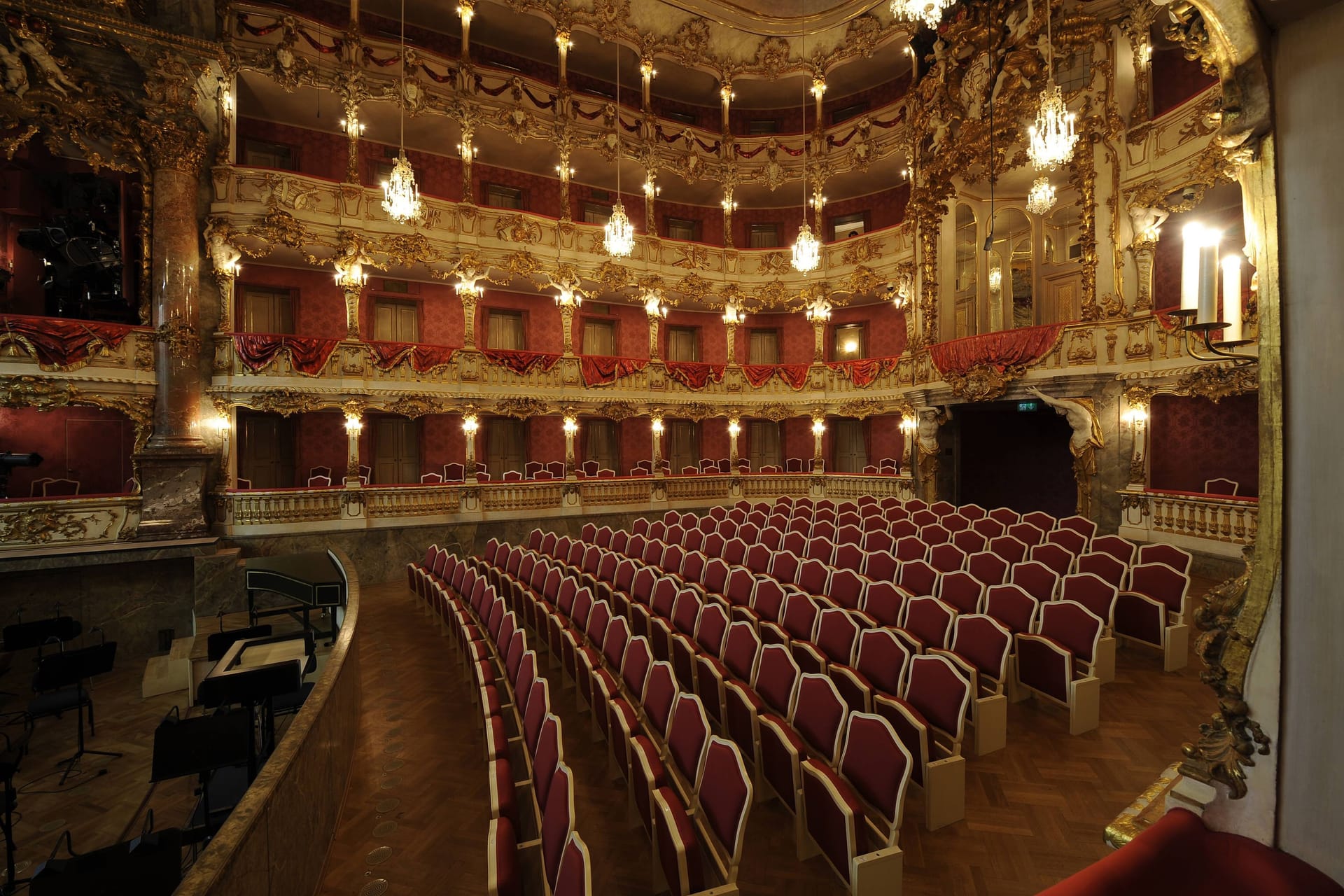 Im Alten Residenztheater (Archivbild) mussten sich die Zuschauer am Dienstag in Sicherheit bringen.