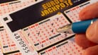 Nahaufnahme von einem Eurojackpot-Spielschein. (Symbolfoto)