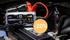 Black-Friday-Angebot: Das Auto-Starthilfegerät ist tragbare Ladegerät-Powerbank, Batterie-Booster und LED-Taschenlampe in einem.