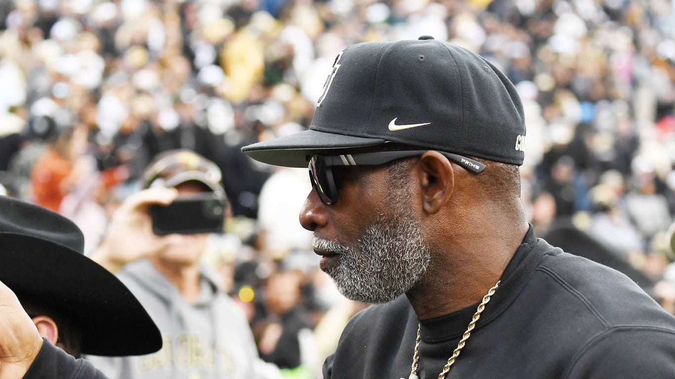 Deion Sanders: Er ist Trainer der Colorado Buffaloes.