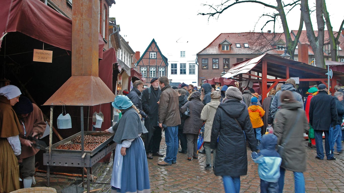 Rund um die St. Michaeliskirche vermitteln schmale Budengassen den Eindruck der typischen "Enge" des 16. Jahrhunderts.