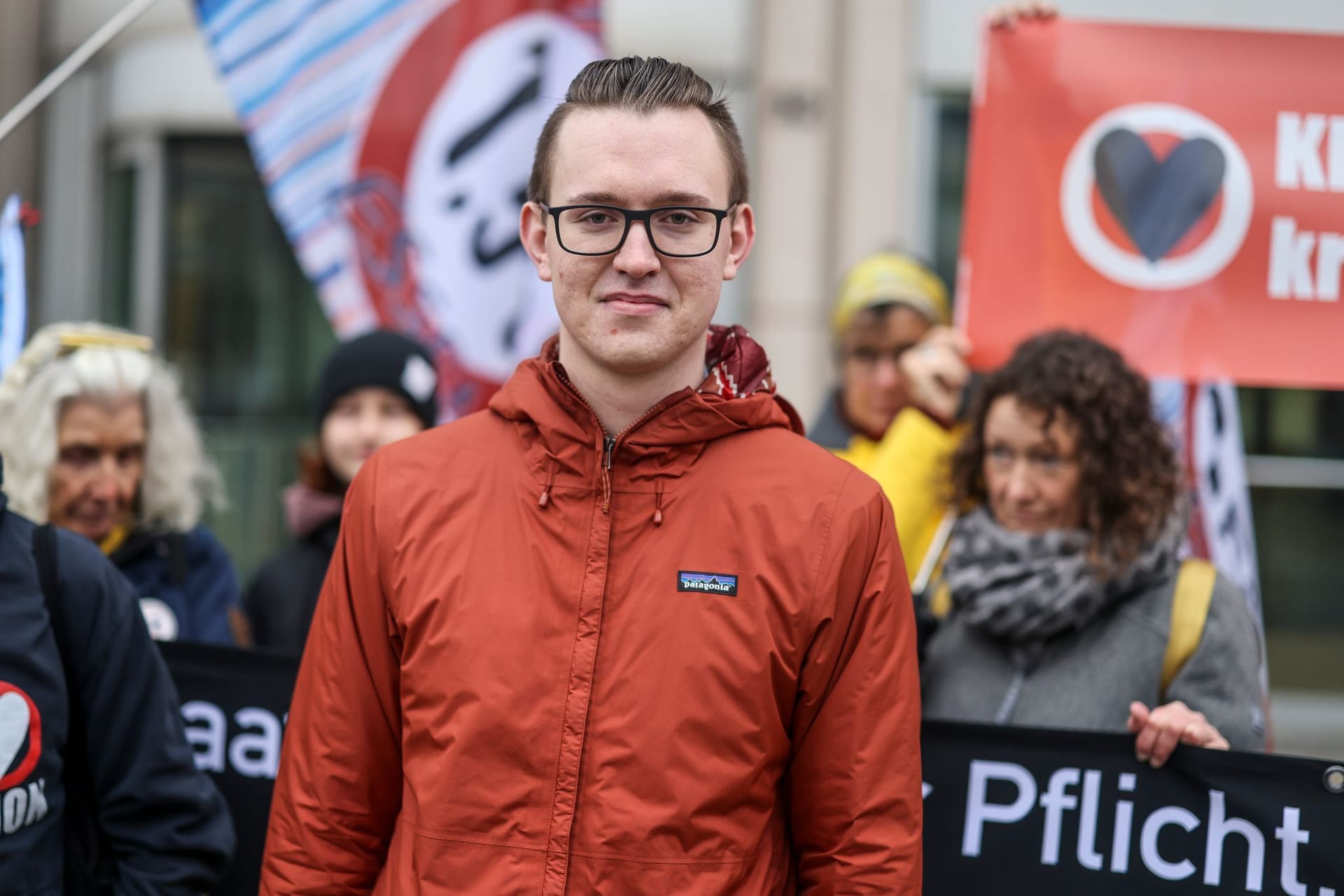 Flughafen blockiert: Prozess gegen Klima-Aktivist beginnt