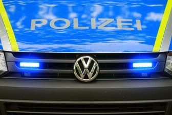 Polizei-Fahrzeug