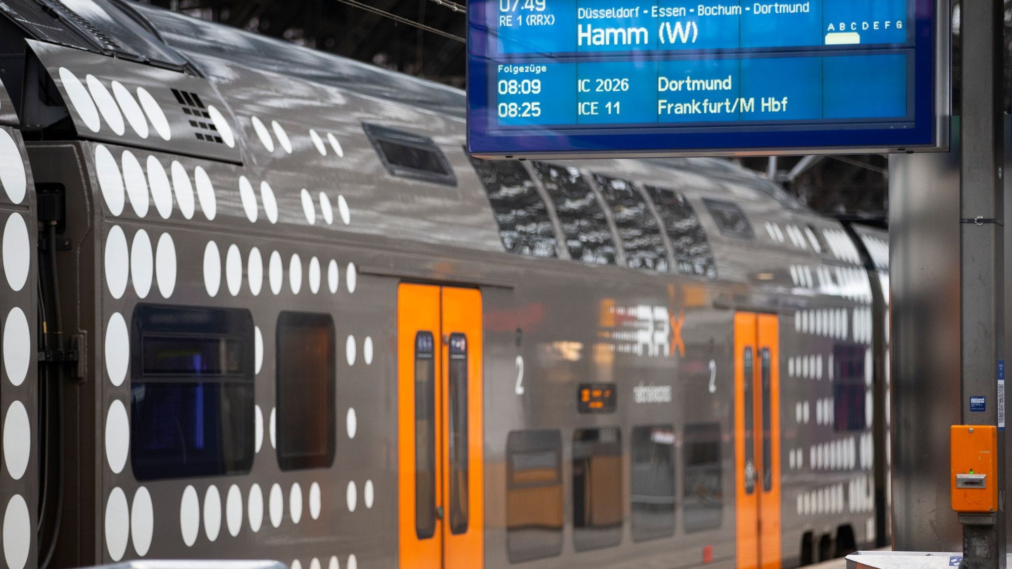 NRW: Bahnverkehr – Probleme beim RRX verursachen Ausfälle und Verspätungen