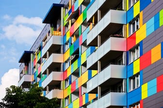 Wohnungen in Dresden (Symbolbild): Die Linken fordern wirksame Maßnahmen gegen steigende Mietpreise im Speckgürtel.