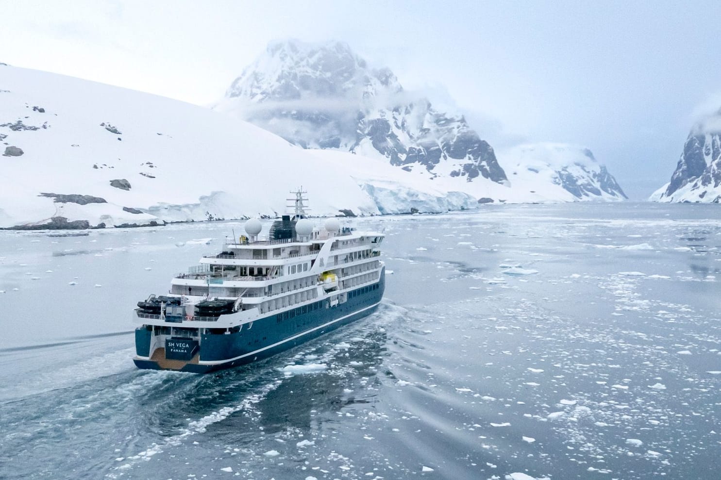 Das Schwesterschiff der "SH Diana" in der Antarktis: Auf der Luxuskreuzfahrt ist eine Rebellion einiger Passagiere ausgebrochen.