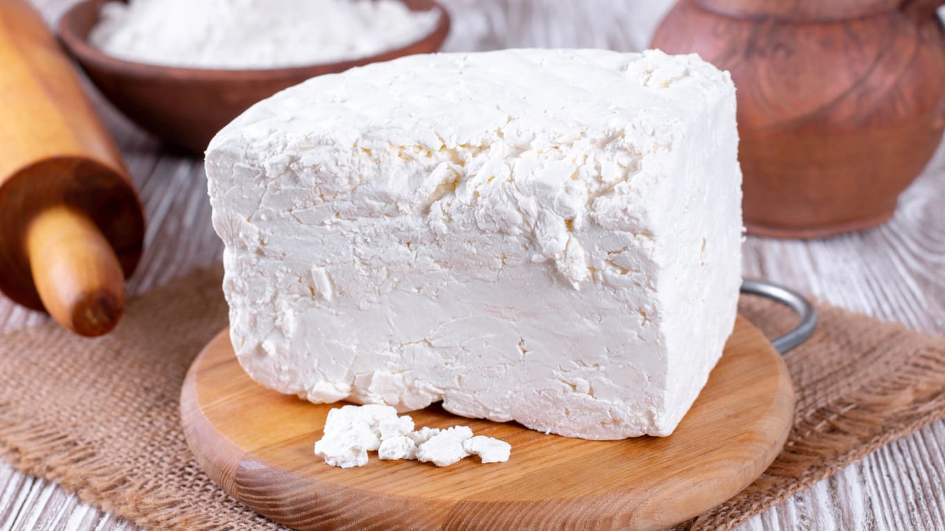 Sliced fresh white cheese