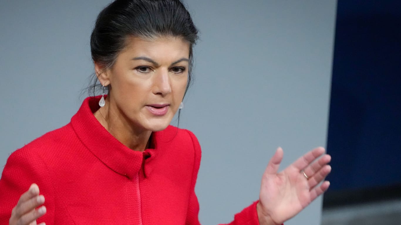 Sahra Wagenknecht im Bundestag (Archivbild): Sie würde gerne schon jetzt Gesetze der Ampelkoalition rückgängig machen.