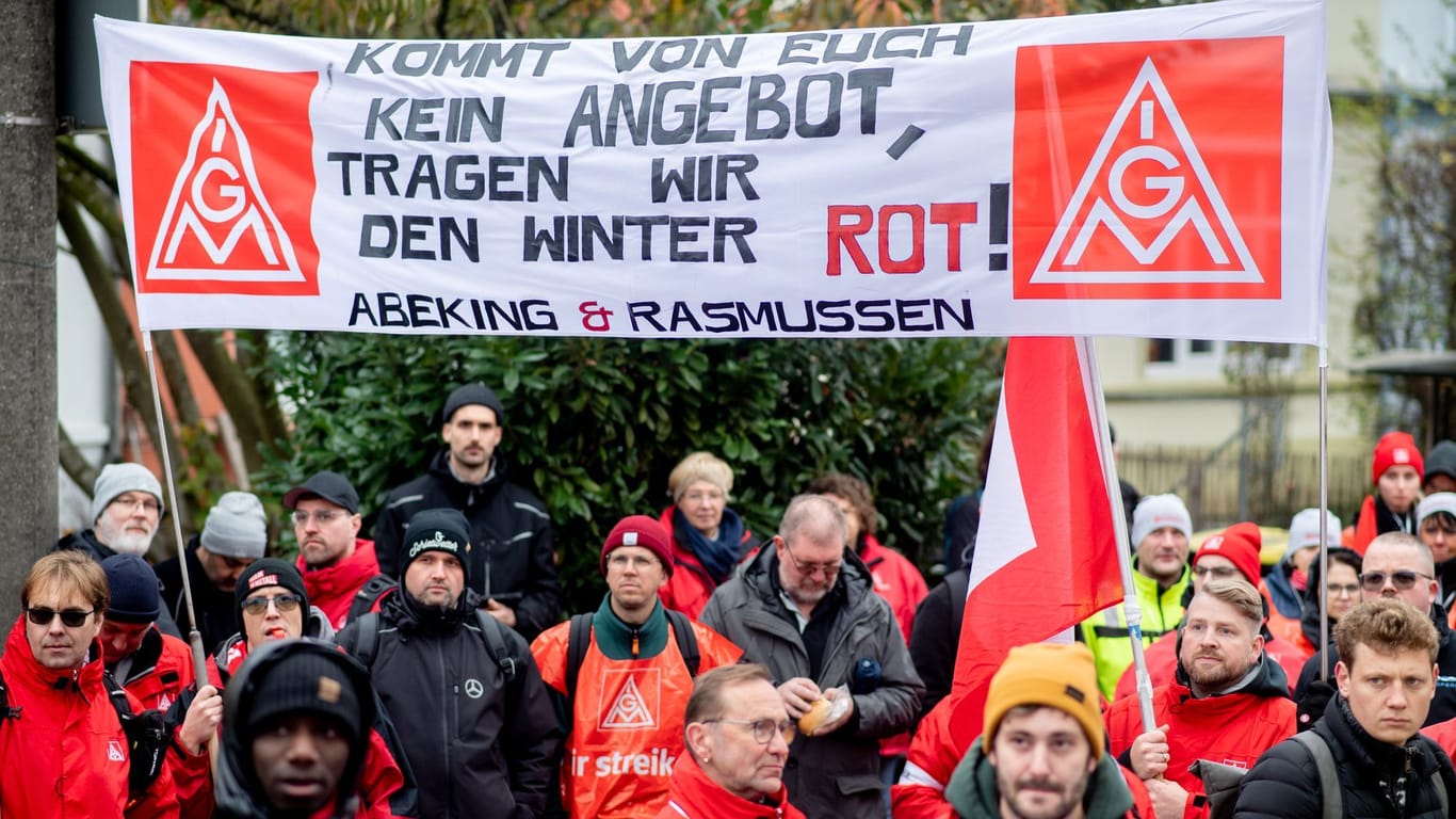 Warnstreiks in der Metall- und Elektroindustrie - Bremen