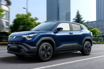 Suzuki e Vitara: Er startet 2025 mit zwei Batteriegrößen und optional mit Allradantrieb.