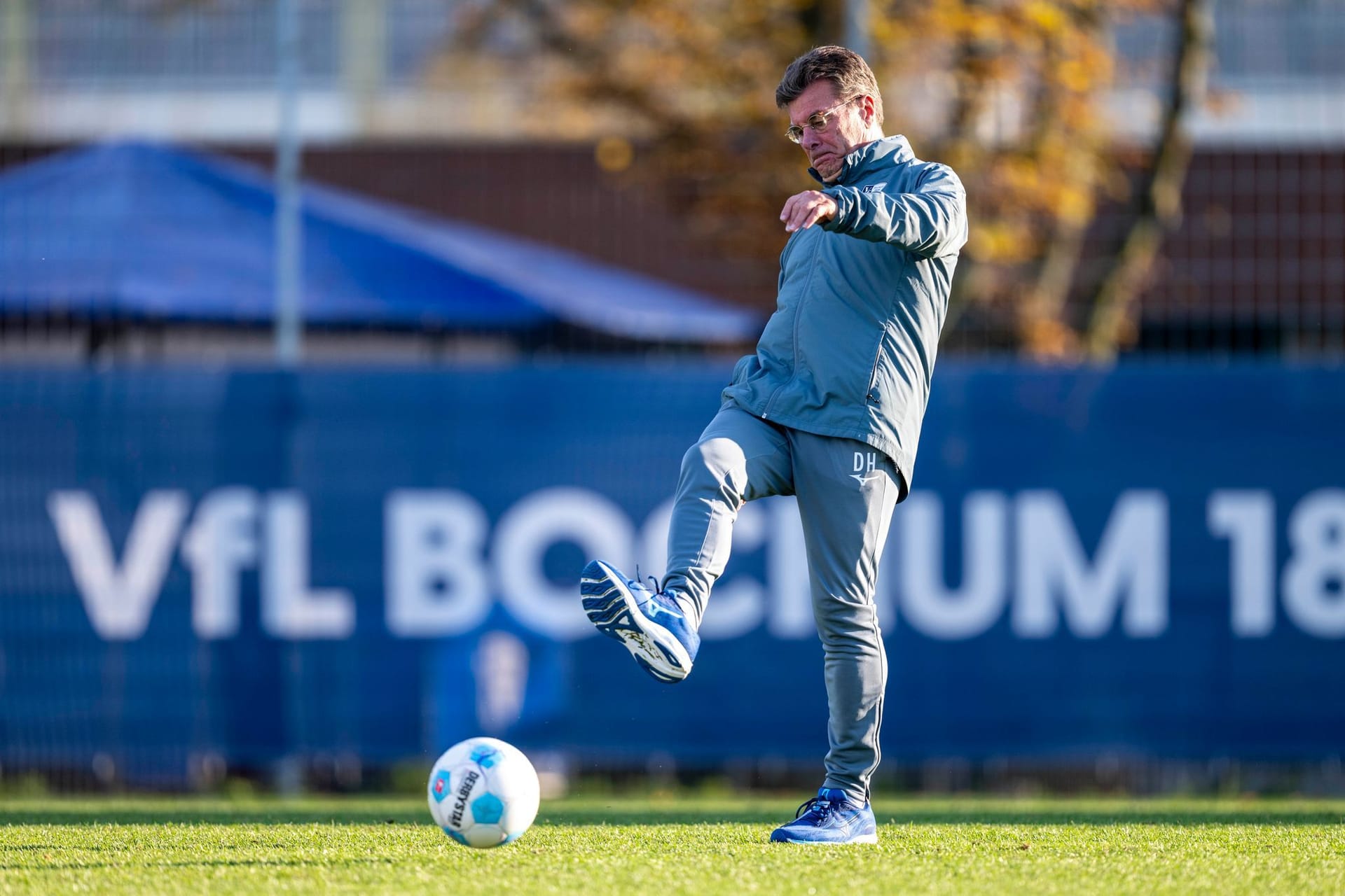 Vorstellung neuer Trainer Hecking vom VfL Bochum