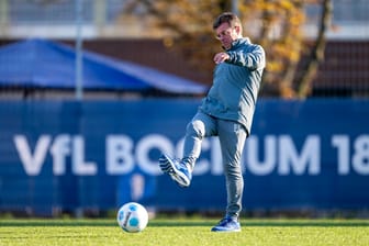 Vorstellung neuer Trainer Hecking vom VfL Bochum