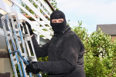 NRW: Einbrecher vergewaltigt Opfer in..