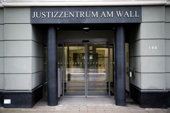 Justizzentrum am Wall in Bremen: Dort wird der Prozess gegen den Ausbildungsfonds geführt.