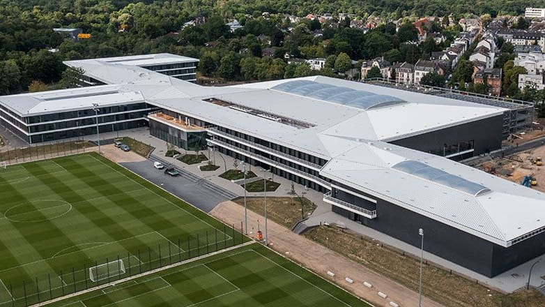 Der DFB Campus in Frankfurt (Archivbild): Auch hier ist die Technologie von Vector Foiltec beim Bau zum Einsatz gekommen.