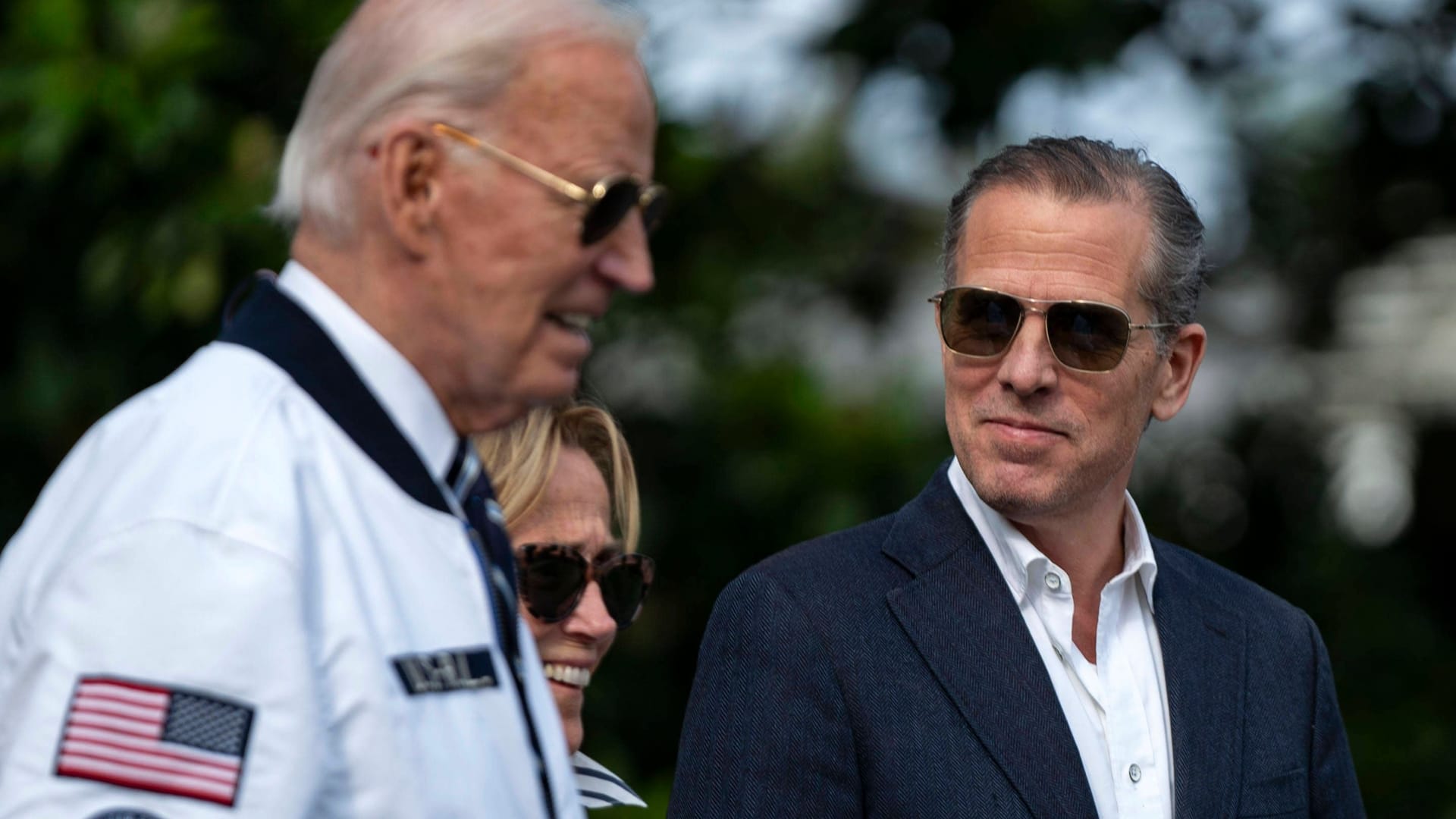 US-Präsident Joe Biden mit seinem Sohn Hunter (r.) und Schwester Valerie Biden Owens (M.).