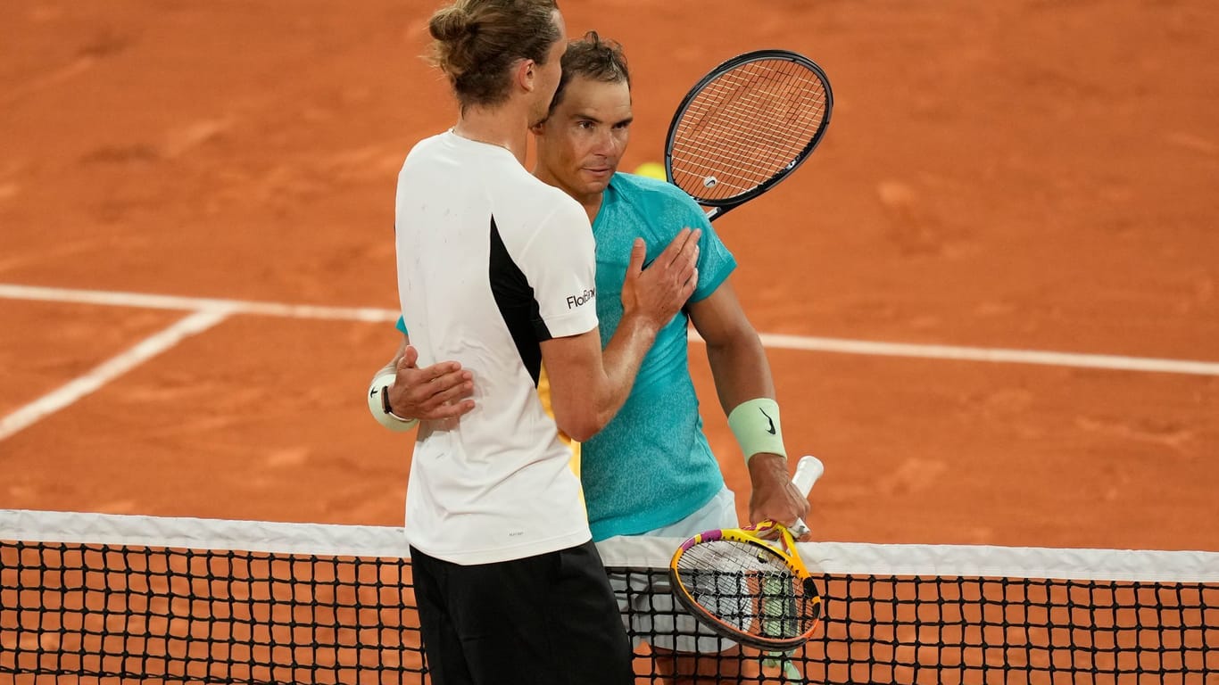 Alexander Zverev (l) und Rafael Nadal (r)