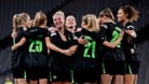 Champions League: Wolfsburg jubelt über den ersten Sieg in der Königsklasse.