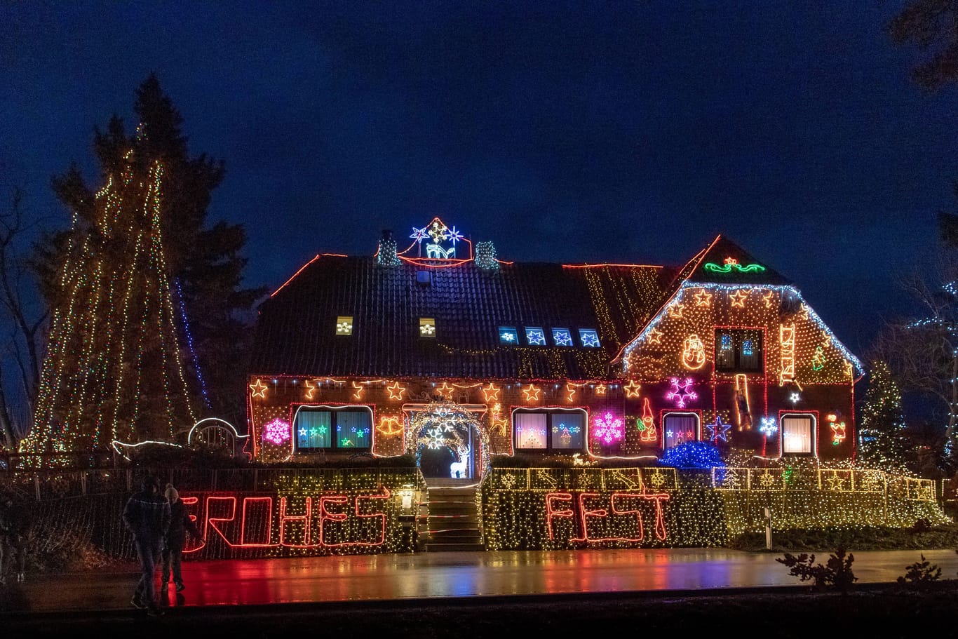 Das Weihnachtshaus in Calle: Jahr für Jahr wurden es noch mehr Lichter.