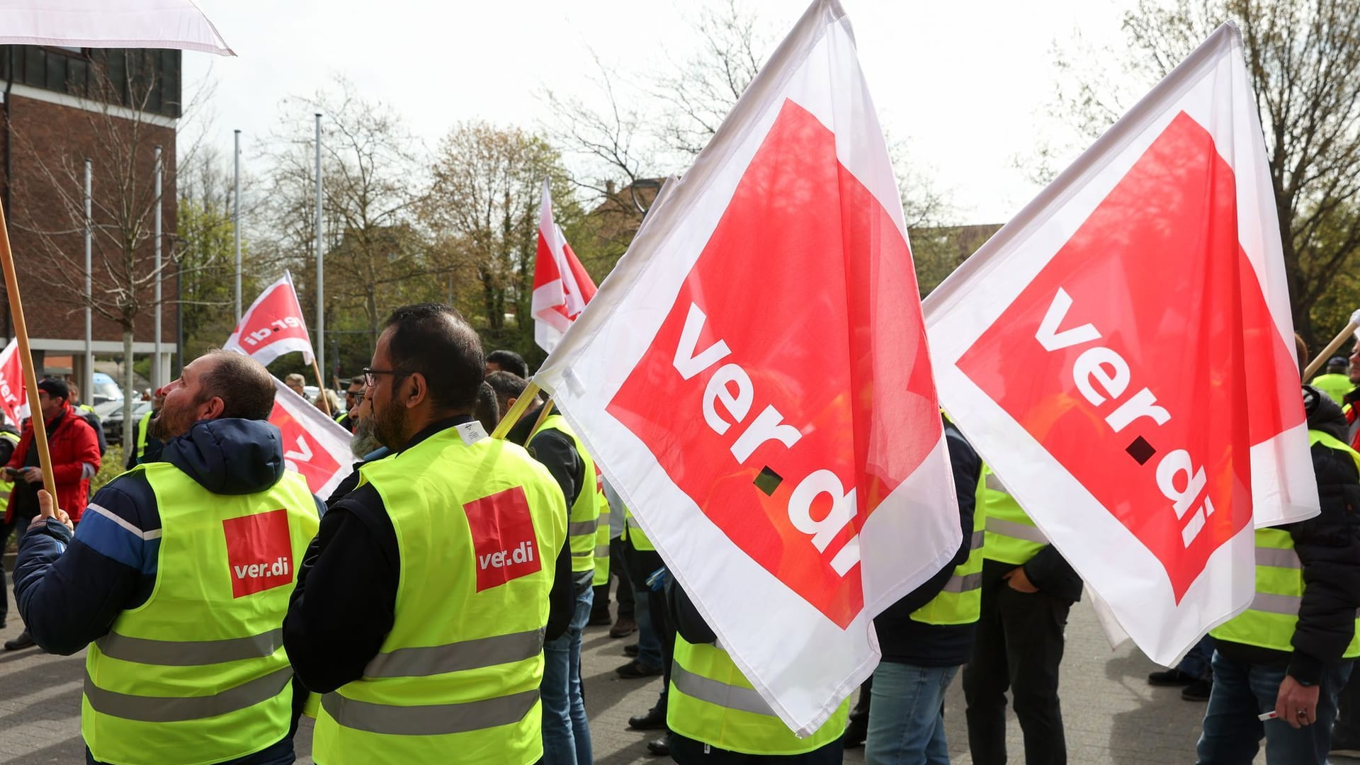 Verdi ruft zum Warnstreik in Verkehrsbetrieben auf