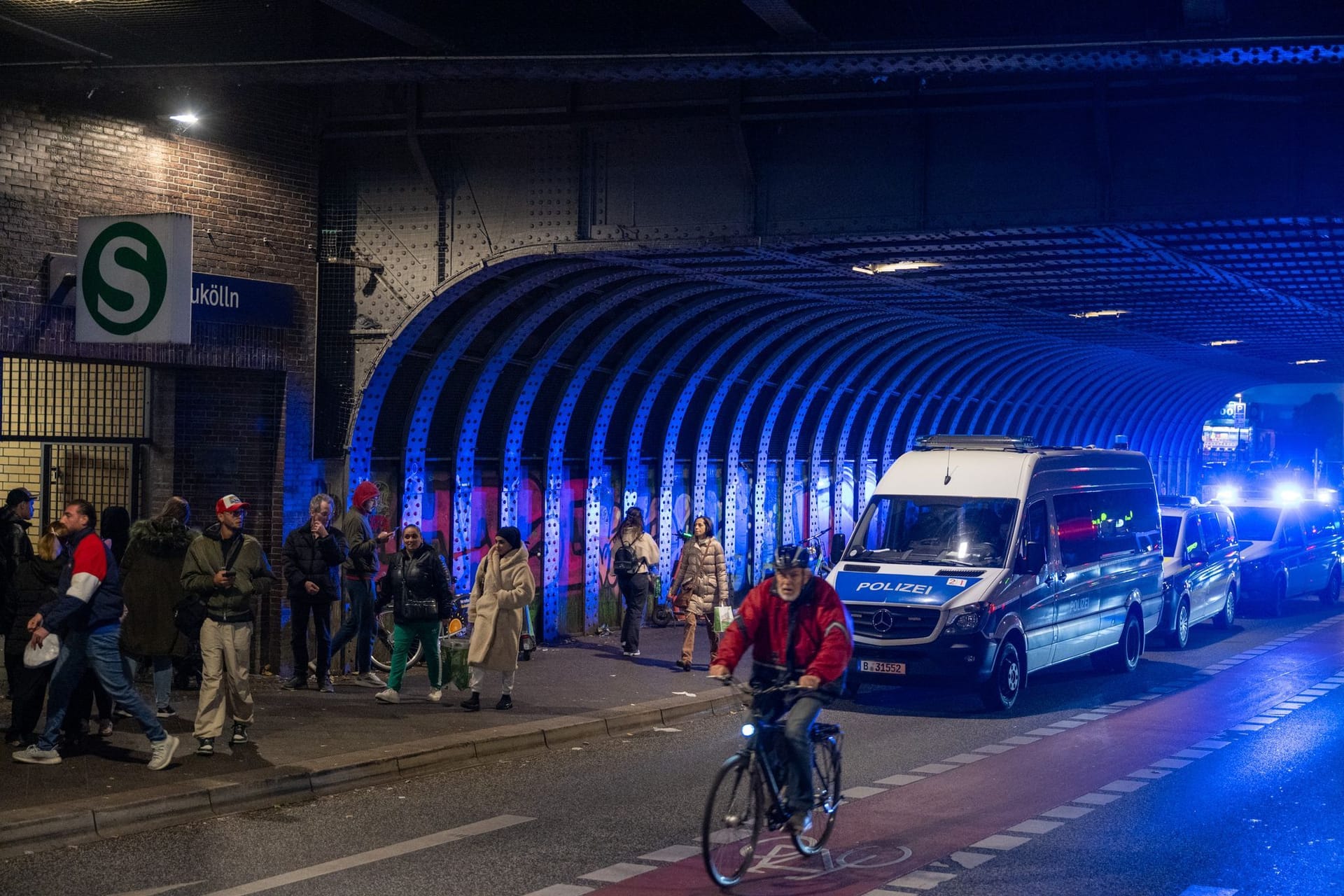 Polizeieinsatz am S-Bahnhof Neukölln