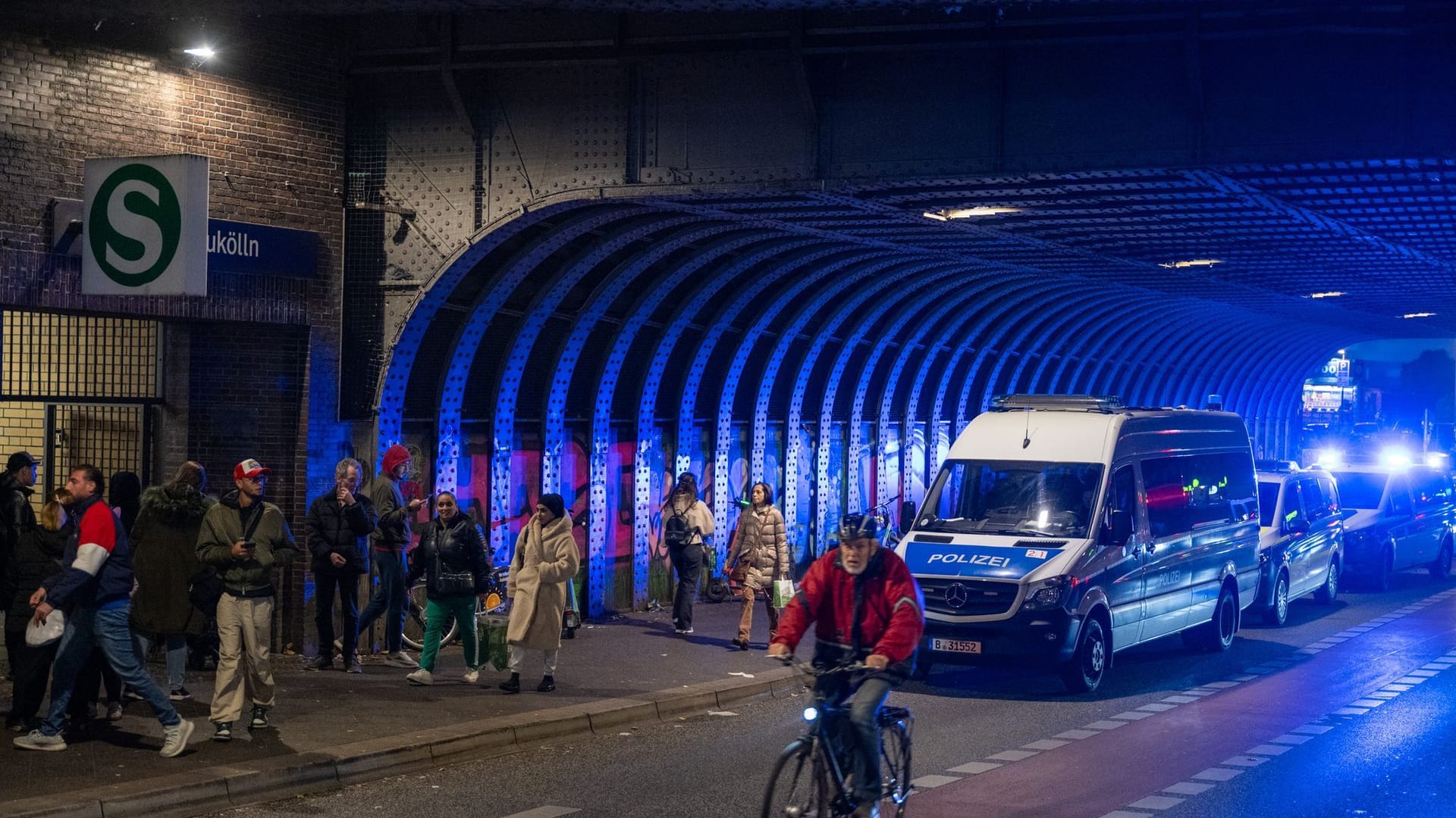 Polizeieinsatz am S-Bahnhof Neukölln